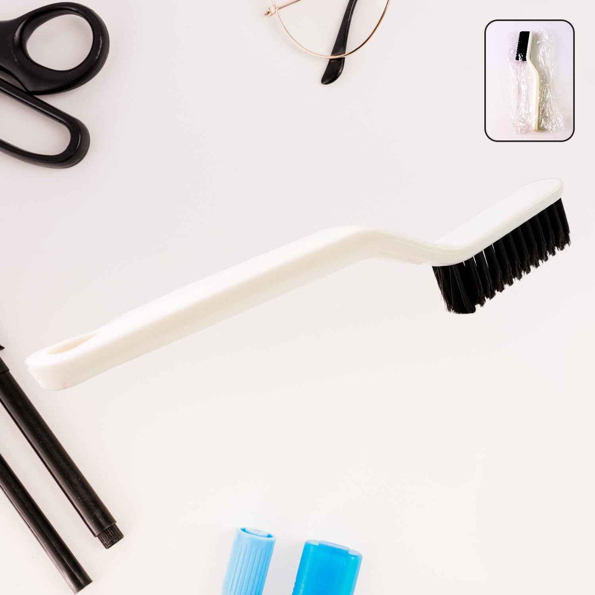 Floor Cleaning Brush - Multifunctional 2 in 1 Gap Brush for Easy Cleaning - Mr Urban Choices