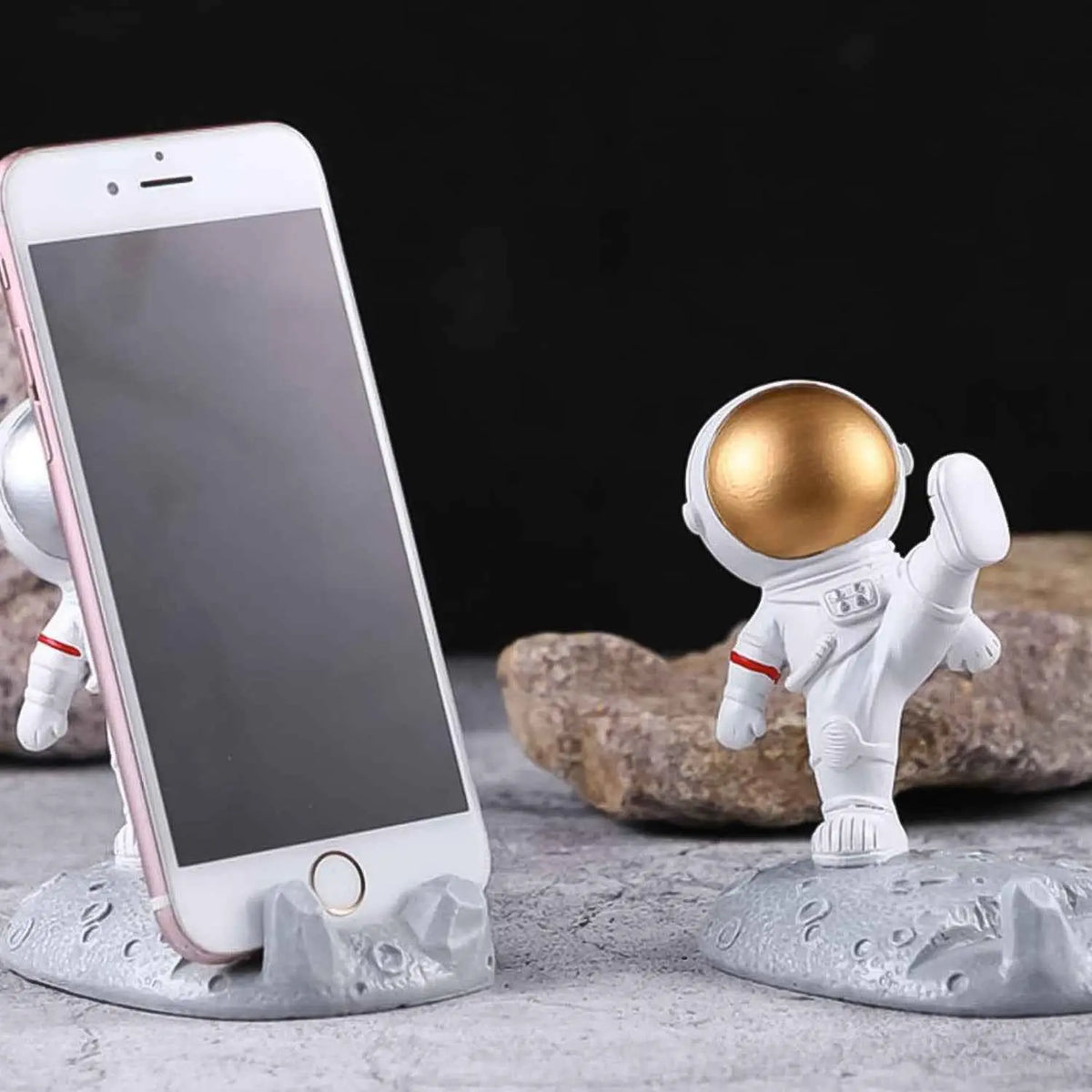Mobile Holder Astronaut Phone Stand Planet Creative Fun 3d Design (1 Pc) - Mr Urban Choices
