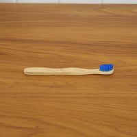 Sustainable Wooden Handle Toothbrush With Soft Bristles (1 Pc)