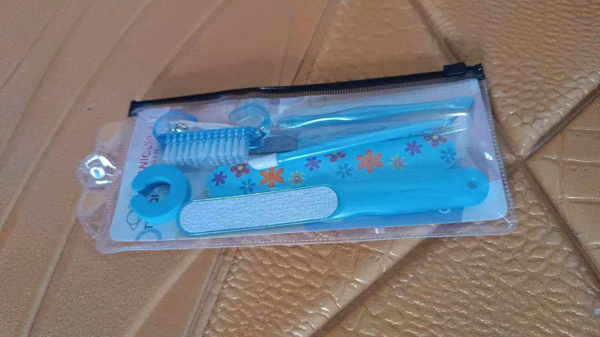 8 In 1 Manicure Set Tool Kit